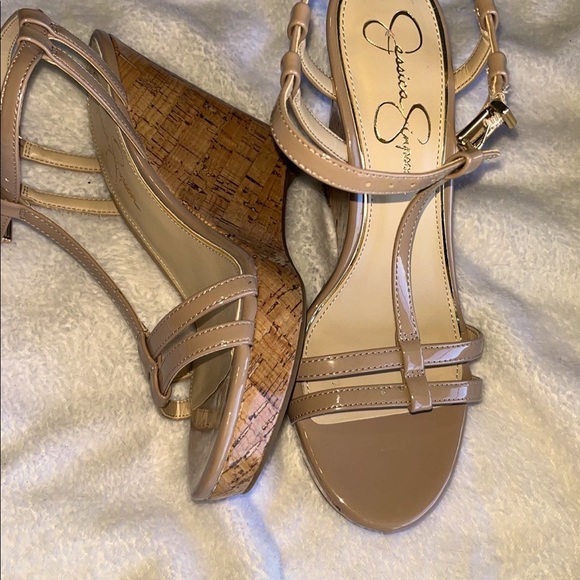 Need Jessica Simpson which is 7 1/2 - Picture 1 of 2